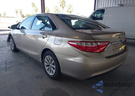 2016 Toyota Camry Le z USA, uszkodzony, nr VIN 4T4BF1FK6GR530791
